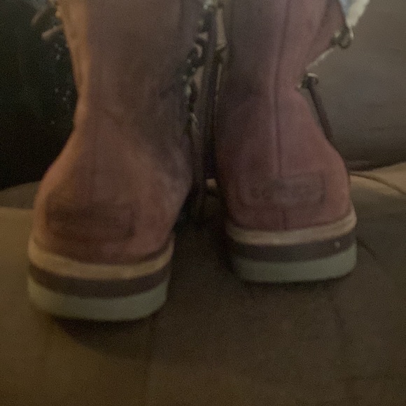 Sorel boots - Picture 2 of 4